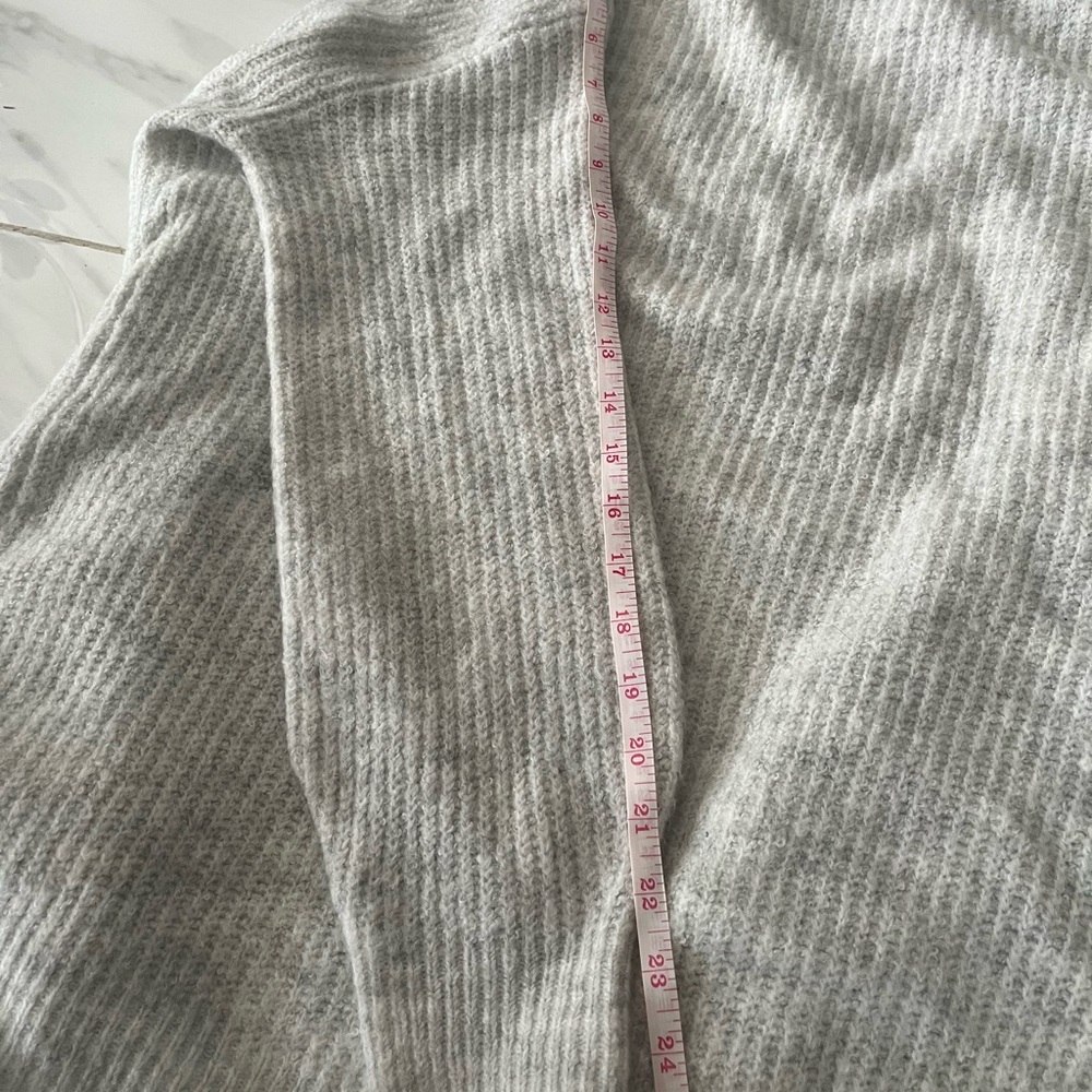 New Look Light Gray Ribbed Button-Up Cardigan - Picture 4 of 5